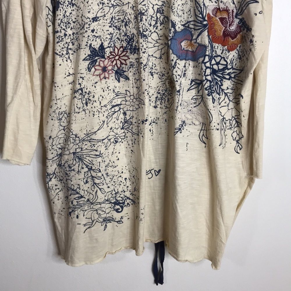 Floral Print Cream Top by Kyla seo - Picture 8 of 13